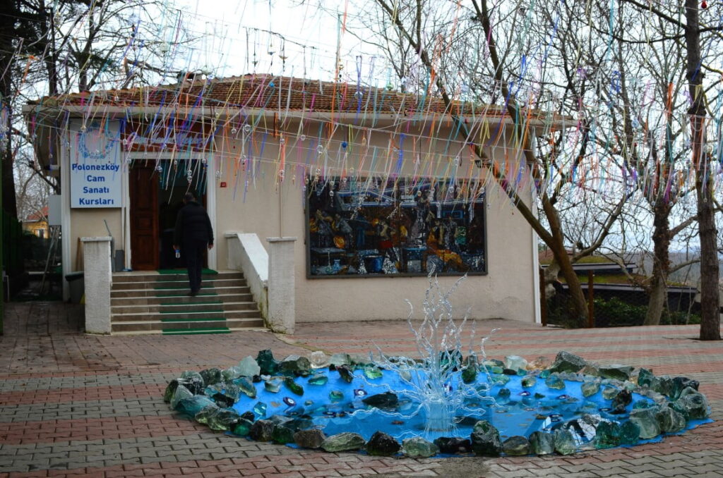 Polonezköy Cam Sanat Merkezi Havuz